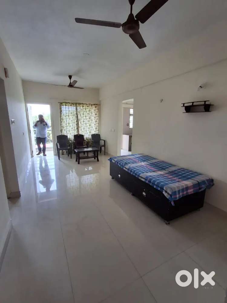 1 bhk builderflat for rent at derebail rent 11000