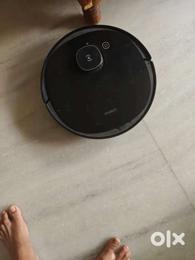 Ecovacs ozmo 950 vacuum cleaner