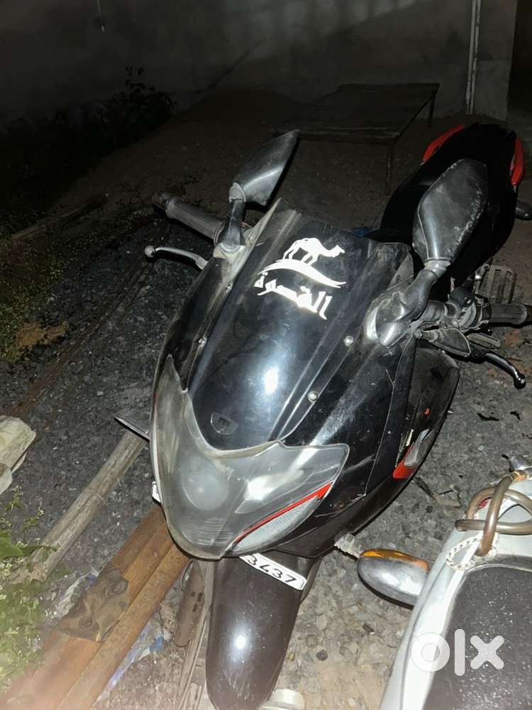 Bajaj pulsar 180