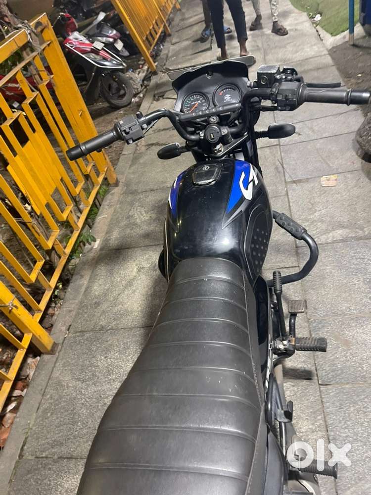 Bajaj CT 125X