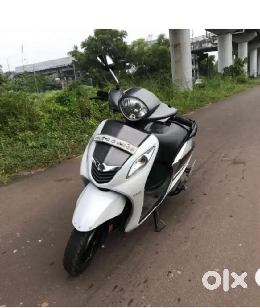 Yama Fascino urgent sale