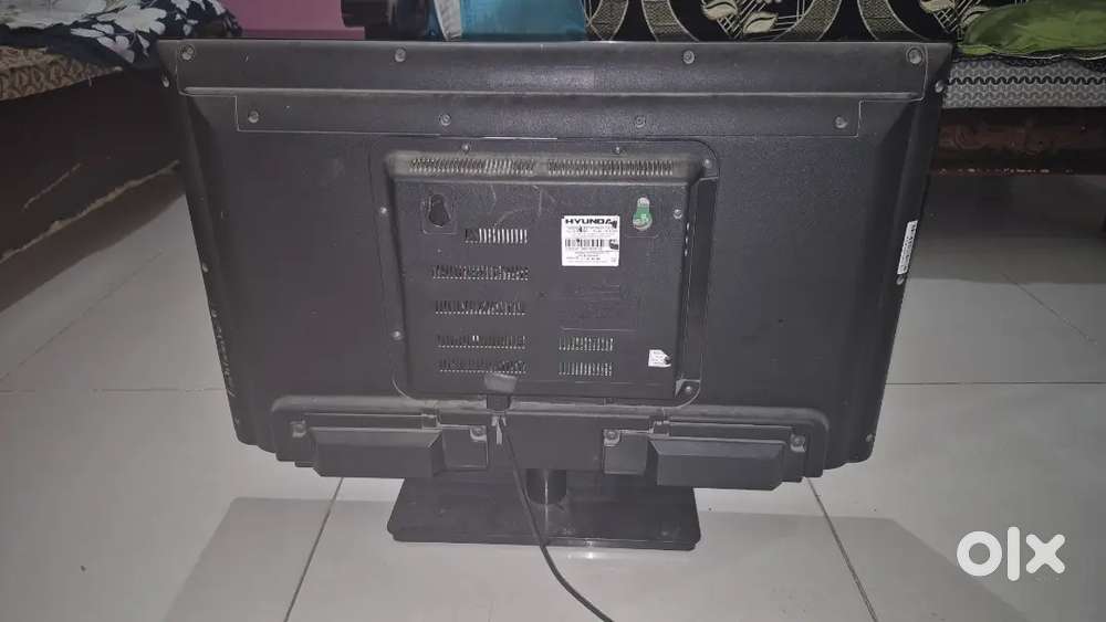 HYUNDAI tv LED 32 inch