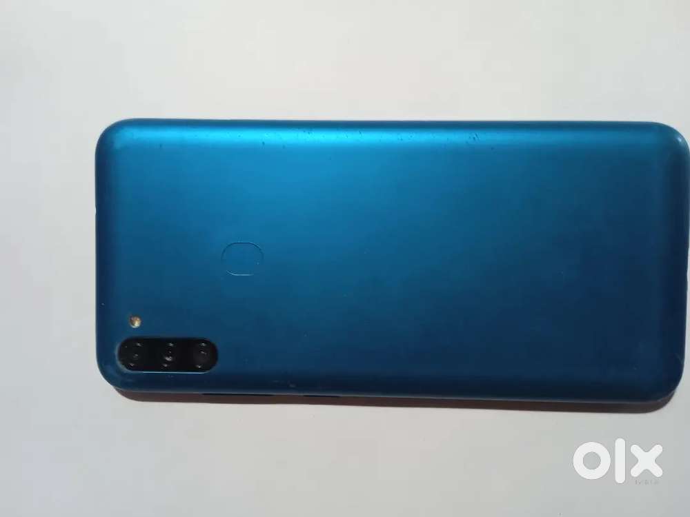 Samsung Galaxy m11 good condition phone is camera is okay this