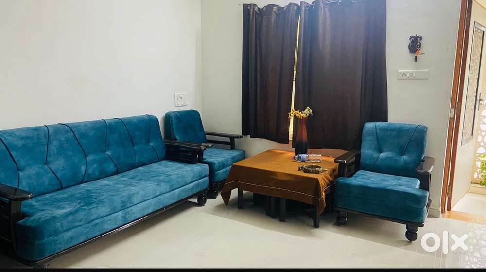 Sofa set with two chairs