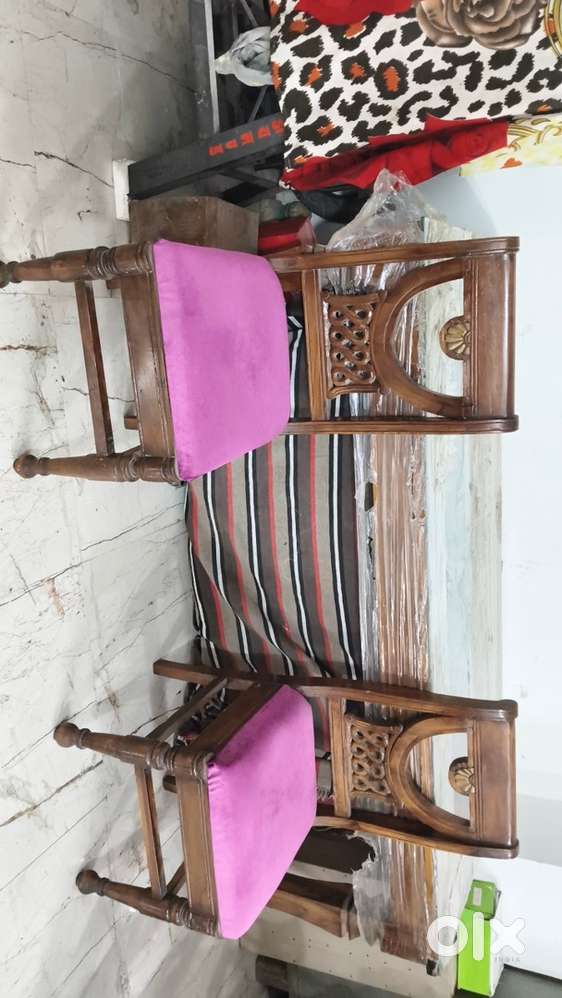 original sagwan wooden dining table with 6 chair no.1 condition