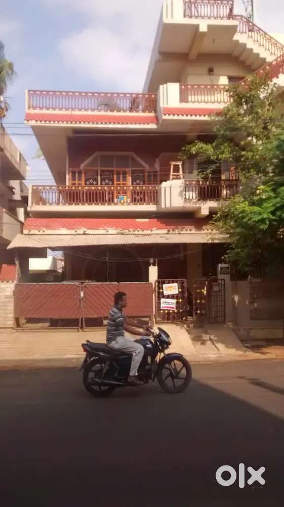 Commercial house g+1 floor for rent