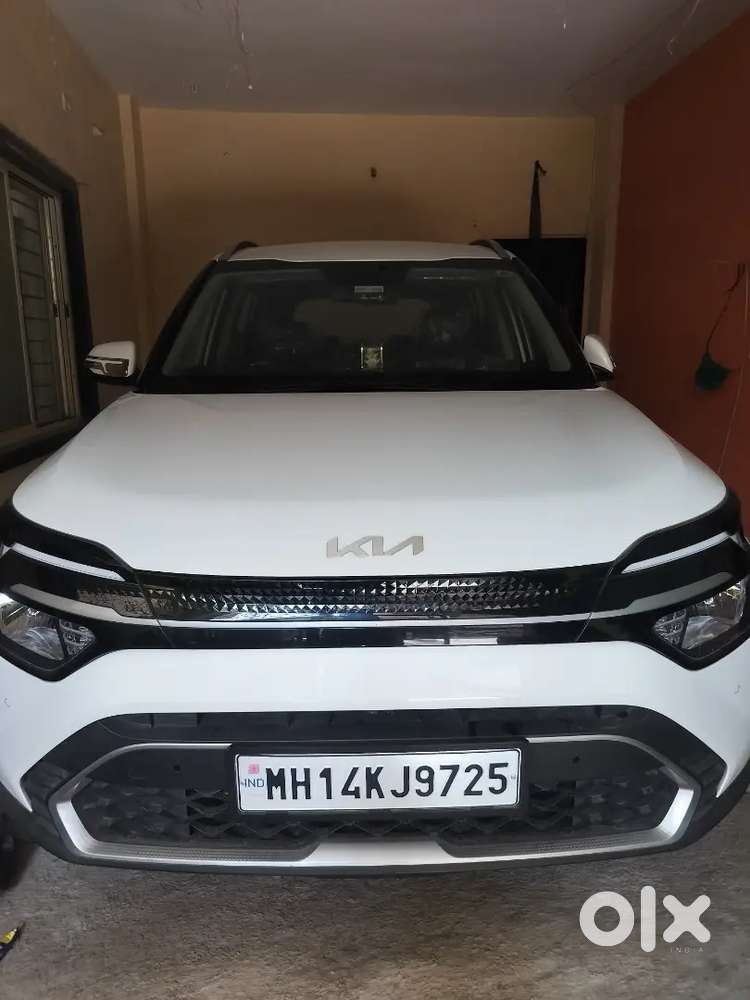 Kia Carens 2023 Petrol 6000 Km Driven,brand new car