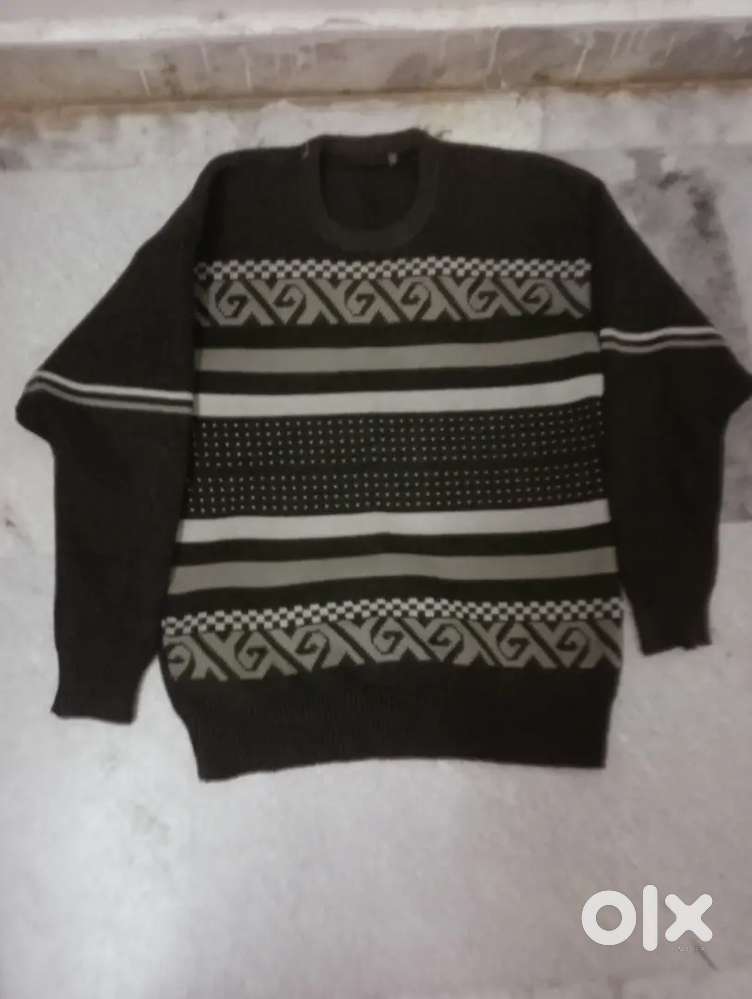 Sweater for sale once used newly