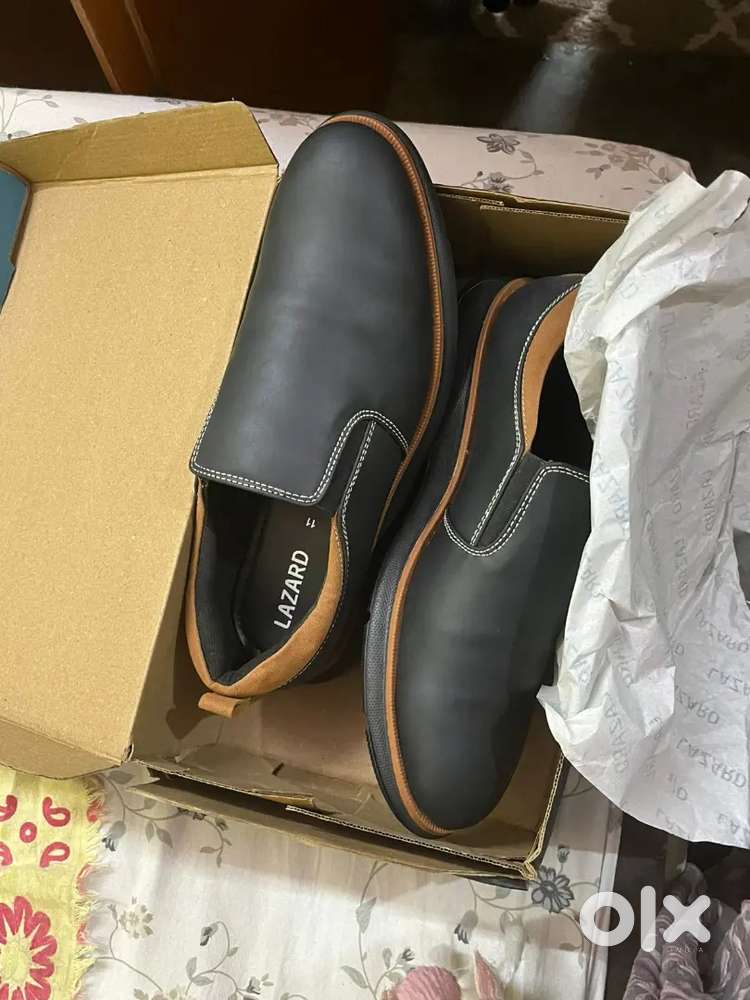 Khadim shoe casual i am given to low price... Original product Size 11
