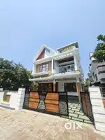 ELEGANT 4BHK HOME WITH SPACIOUS PARKING IN KAKKANAD INFOPARK THEVAKKAL