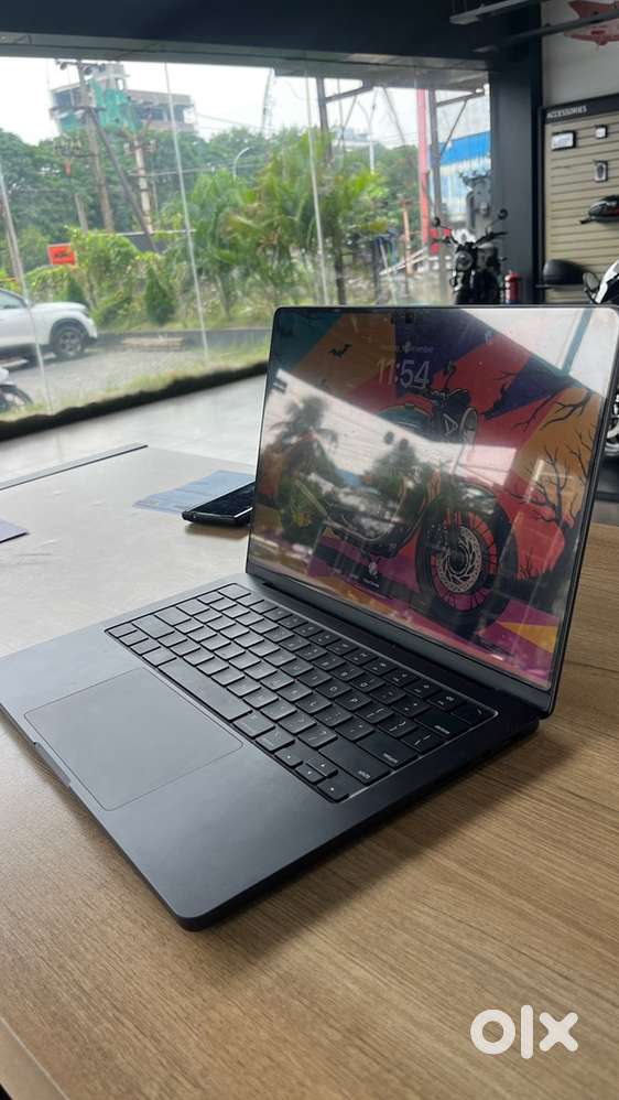 Macbook Pro M4 4 Months OLD