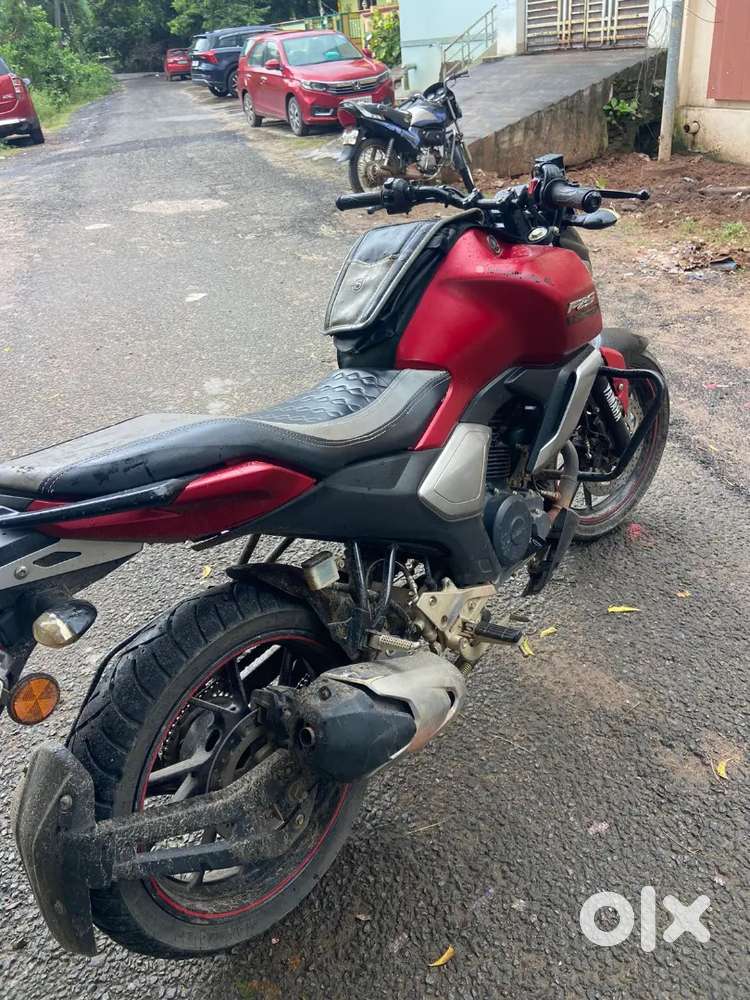 Good in condition new back tyre