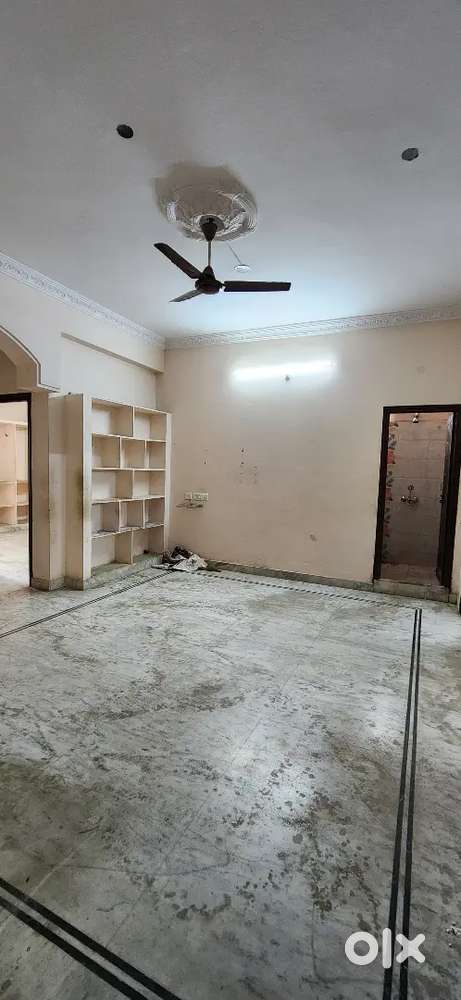 3bhk on 3rd floor at pillar no96 Rent 15000 with maintenance ring road