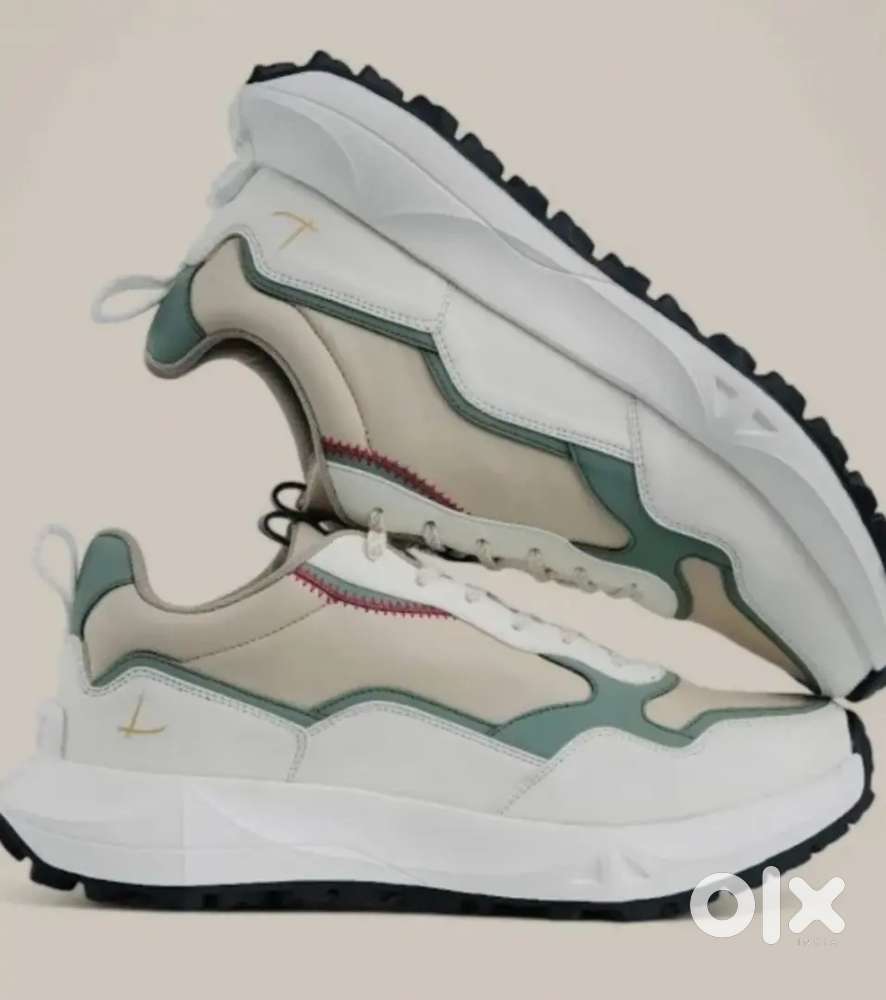 Orion Sneakers