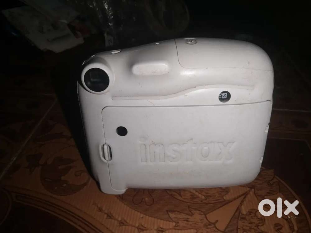 Instax mini 11 camera