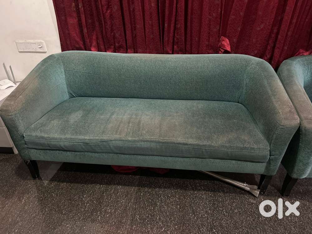 5 seater sofa in velvet cloth