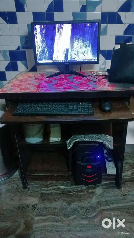 Full pc setup monitor cpu keyboard mouse table