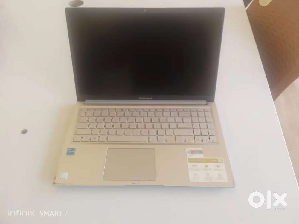 Selling my new 9 month laptop, Asus vivo book 15, i3  12generation
