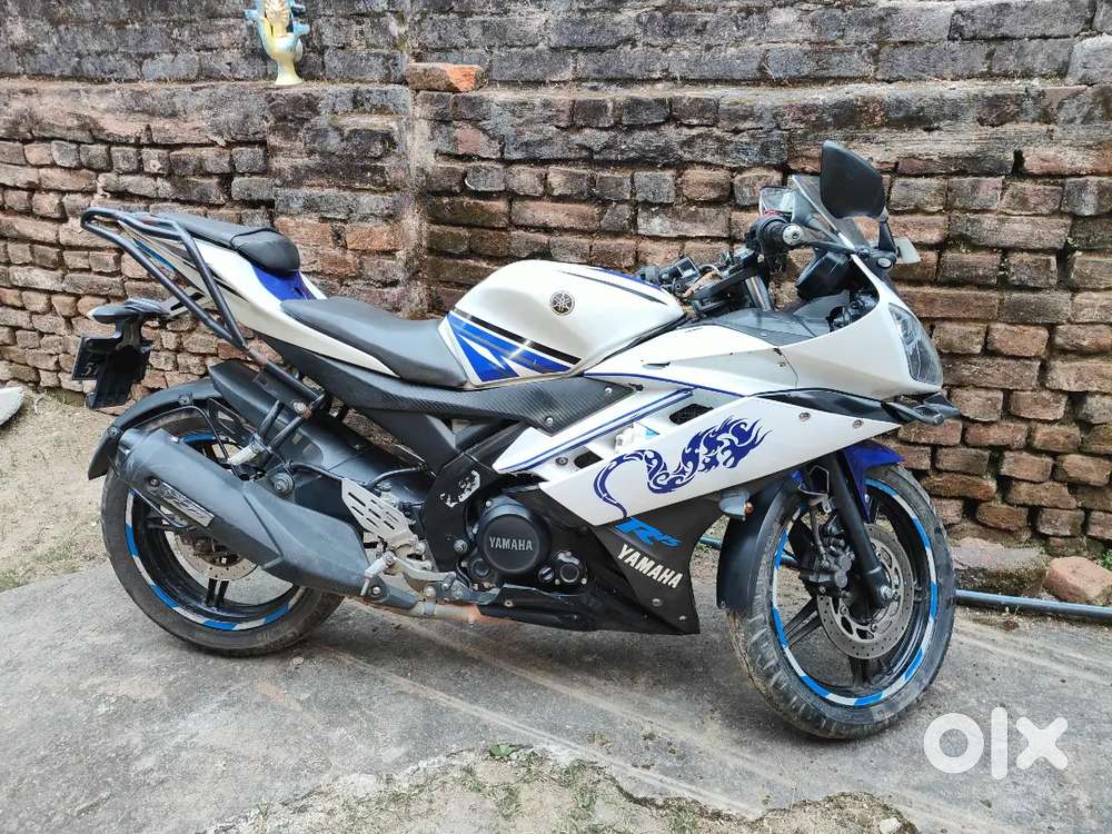 Yamaha R15 V2 special edition