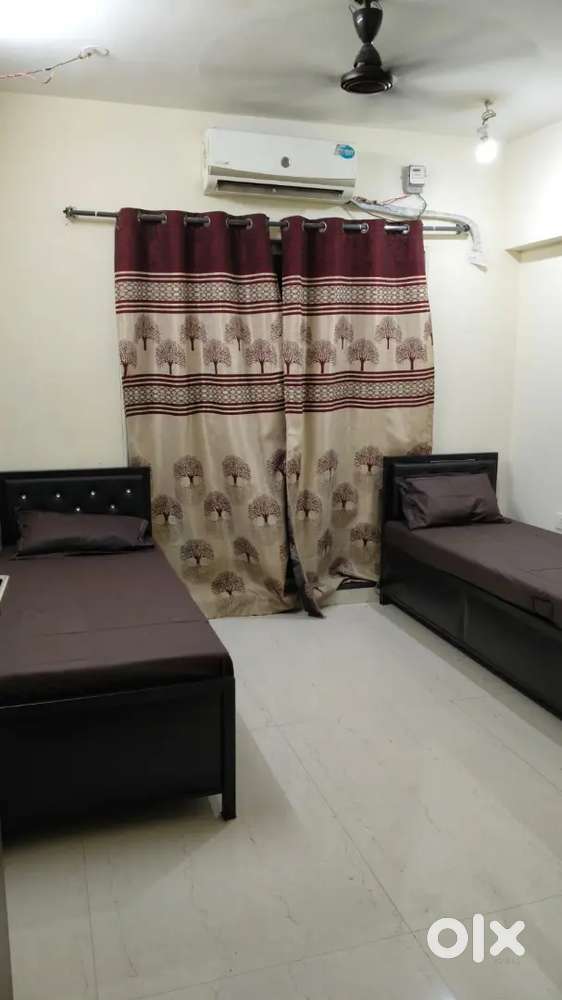 Double sharing female pg andheri metro station walking full furnished