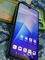 Iquee 8gb. 128 gb