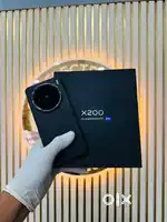 Vivo X200 (Black) 16 l 512 GB only 15 days old brand new phone
