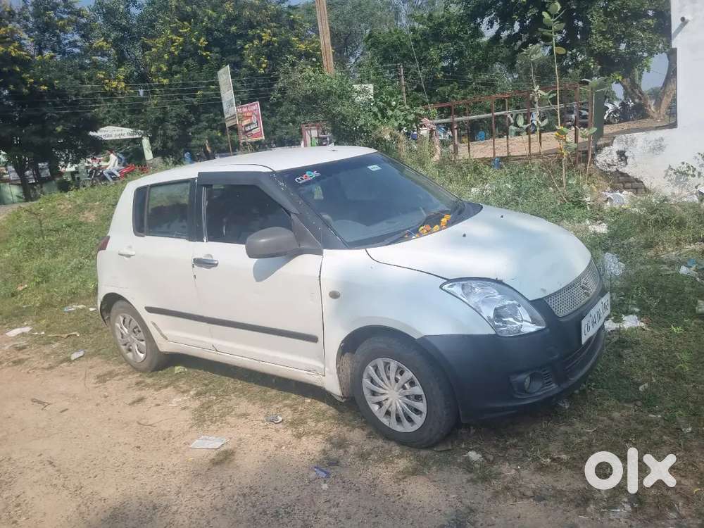 Maruti Suzuki Swift 2009 Diesel 130000 Km Driven