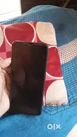 Ye slim phone h or 50000 mh ki battery h 2din chalti h y hang nhi hota