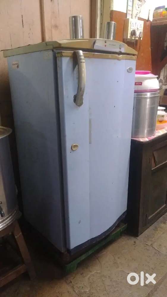 Whirlpool 200 litre Fridge