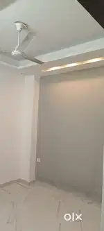 1rome set available for rent in new colony only girl