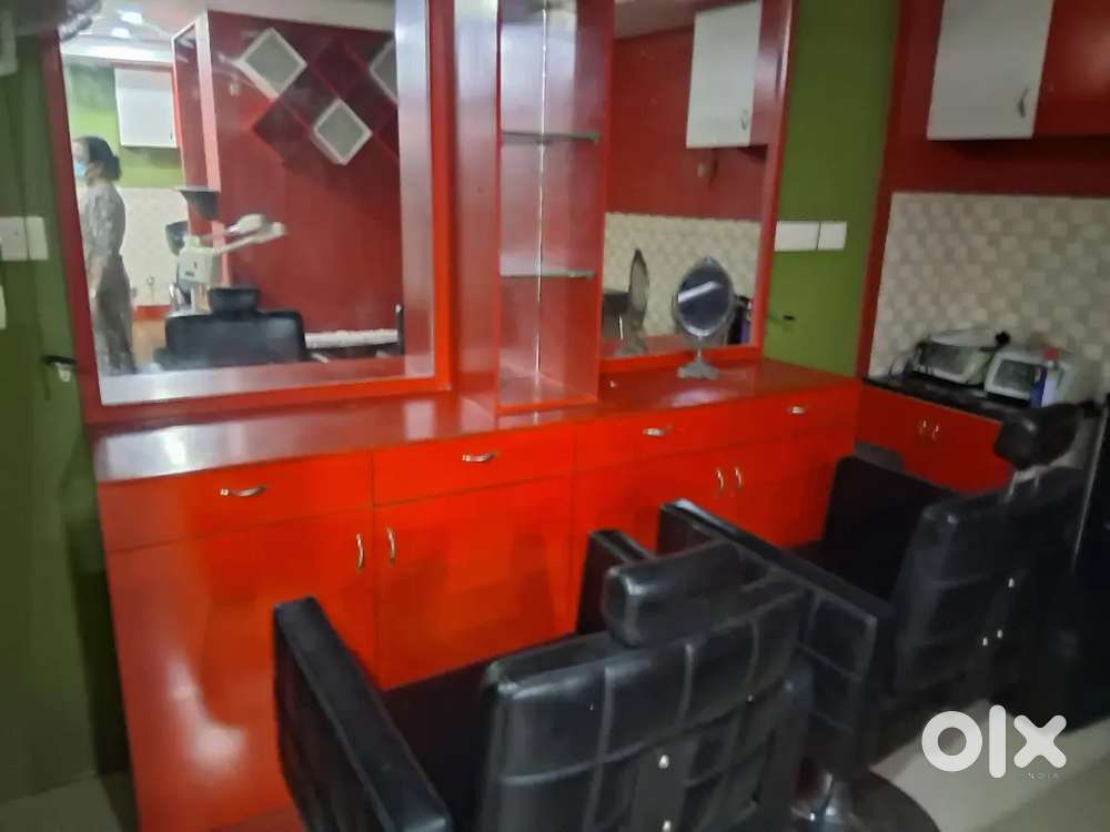 Beauty Parlour equipments for Sale