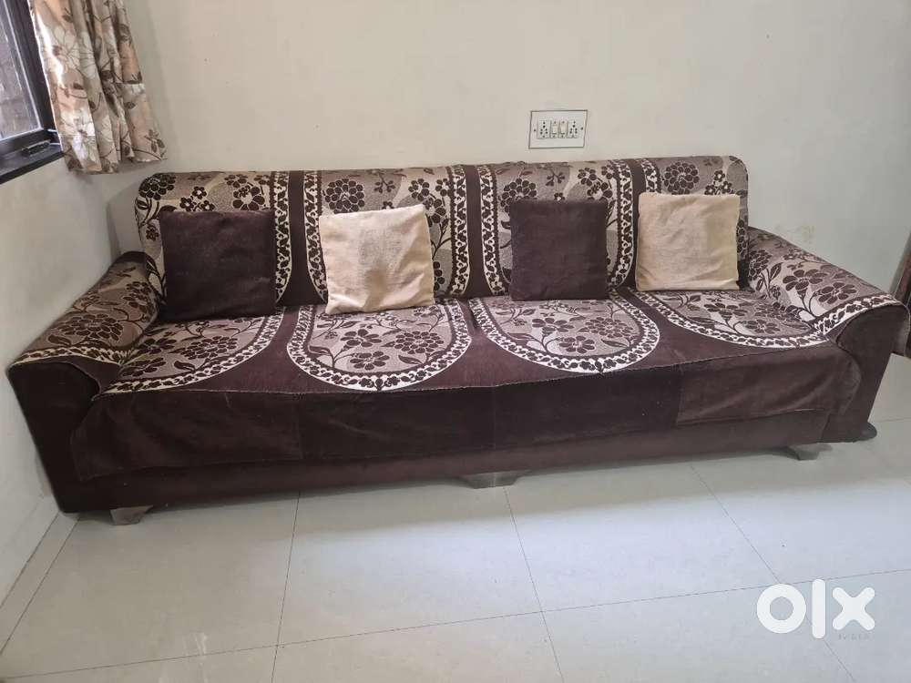 4 seater sofa