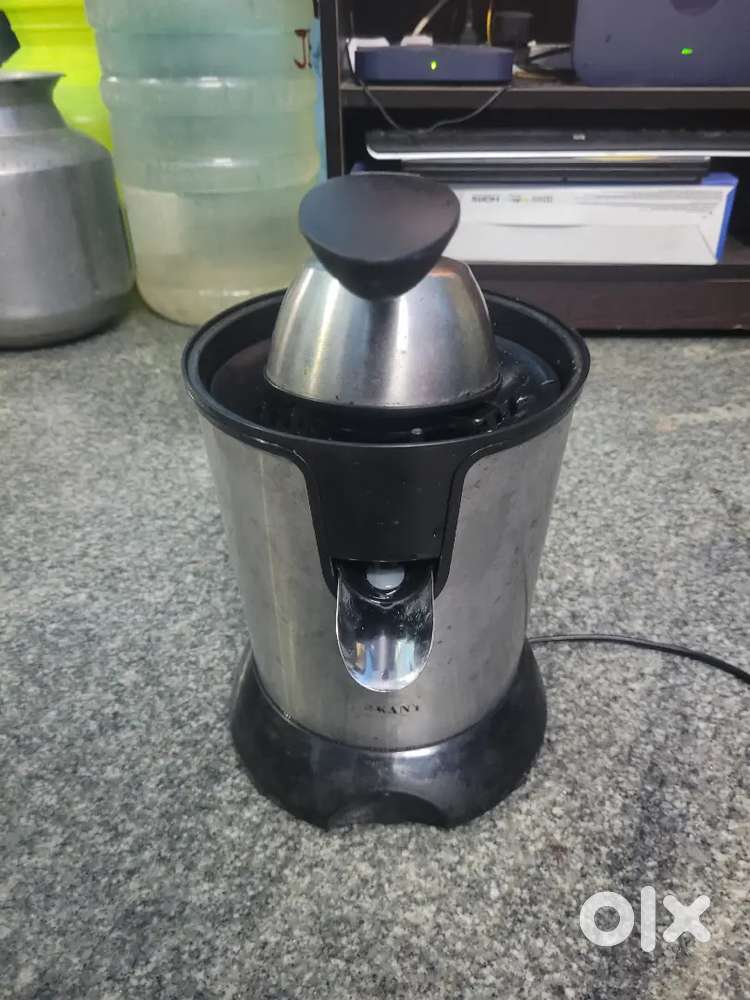 Juice maker