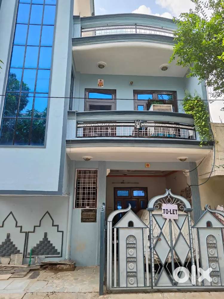 3 BHK SEPERATE PORTION AVAILABLE FOR RENT