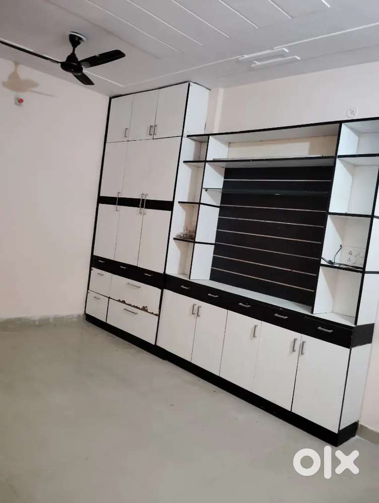 2BHK Room Available For Boys/Girls/family