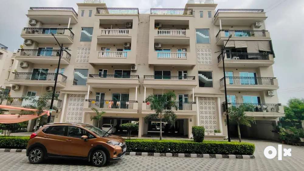 3 bhk flat | ready to move | gated society