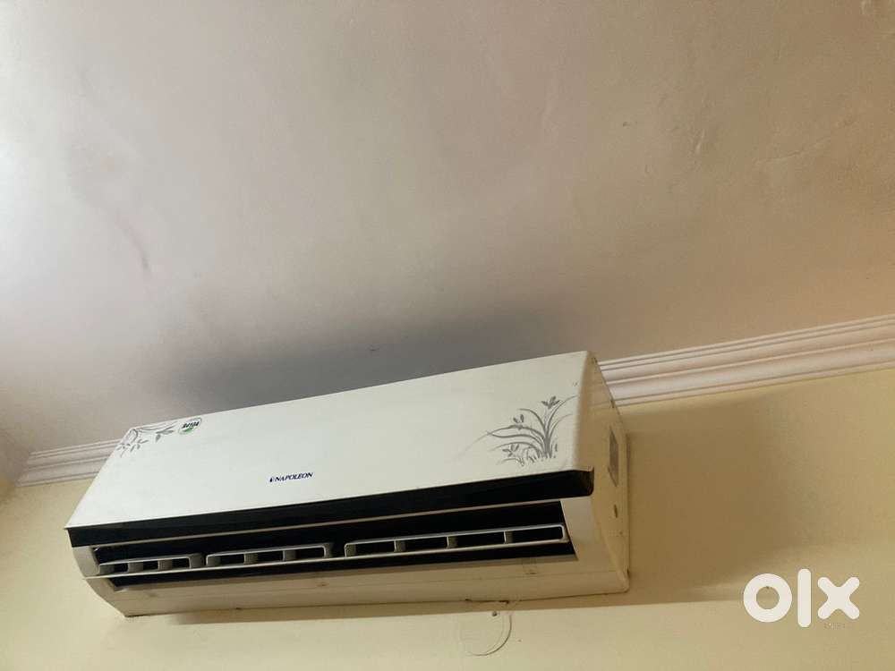 Napeloen Split AC
