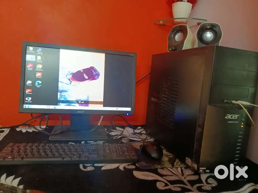 Monitor screen+pc+keyboard+mouse