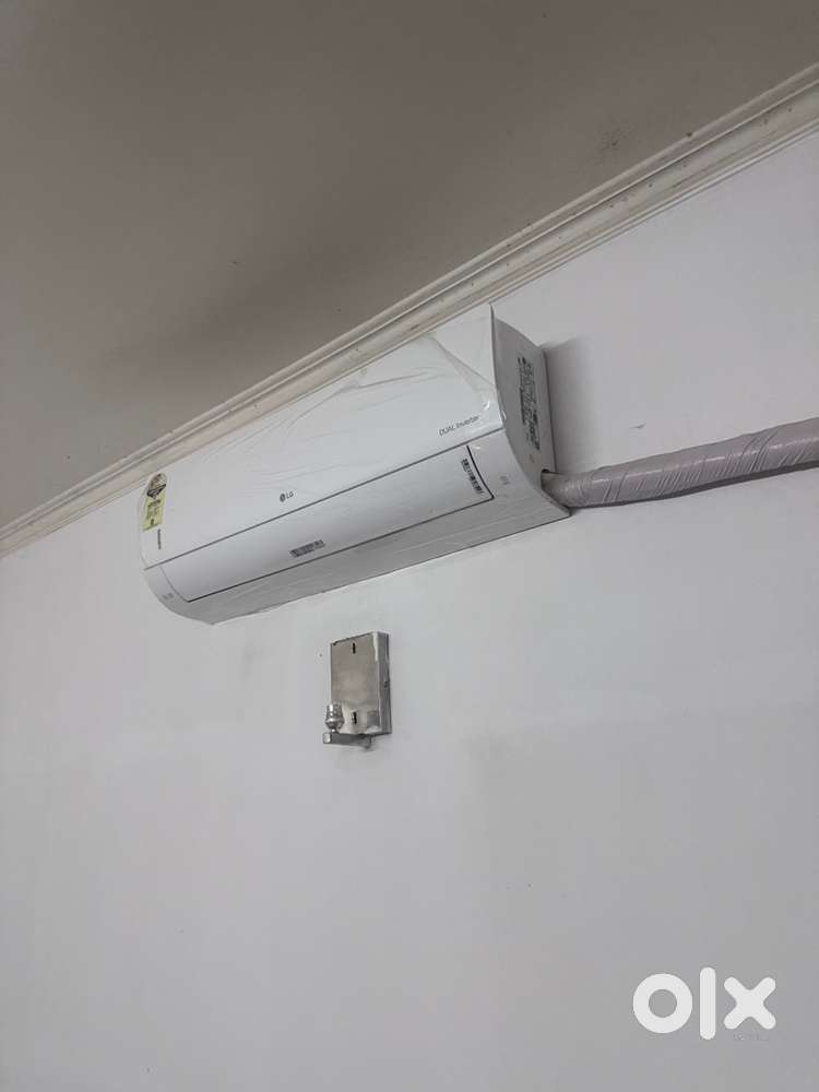 LG 1.5 Ton 3 Star DUAL Inverter Split AC