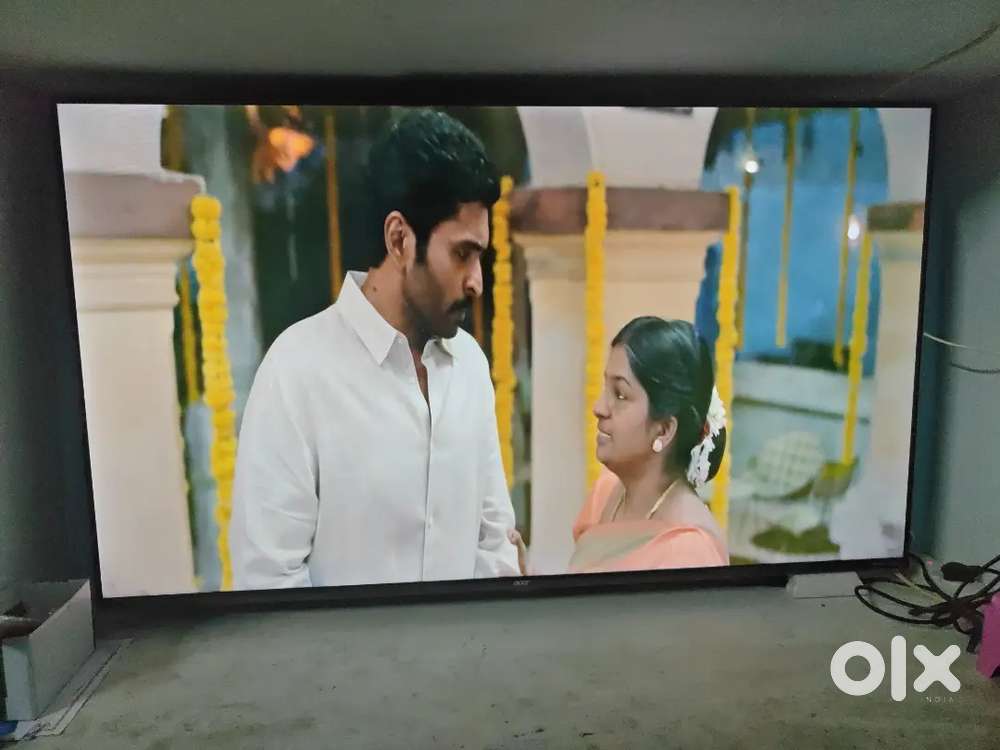 Acer 55 inch smart tv very lite use good condition