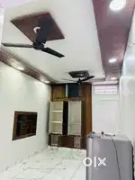 Floor for rent