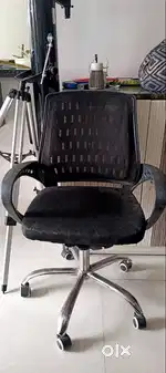 Desire C104 Mesh Mid Back Office Chair