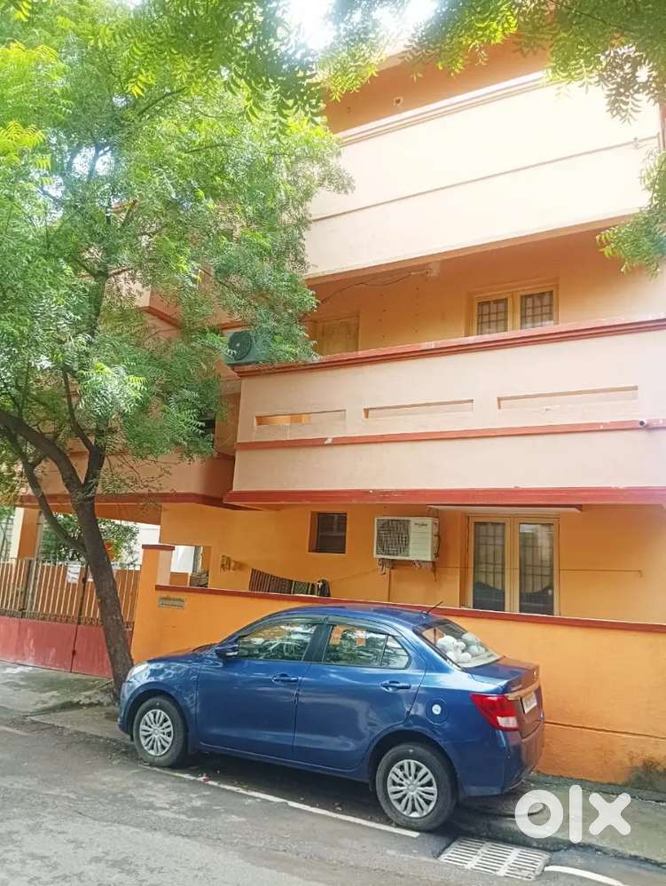 Porur independent house for rent family