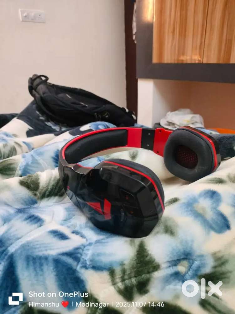 Boat rokerz 510 headphone