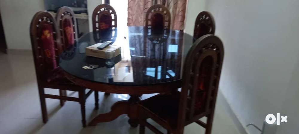 Teak wood Dinning Table with 6 seat