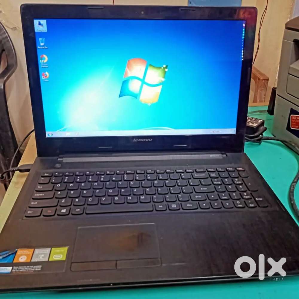 Desktop computer laptop repair service centre