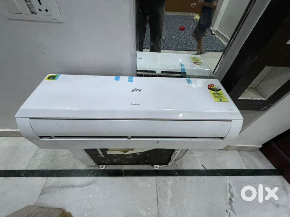 Voltas Ac 6 month old