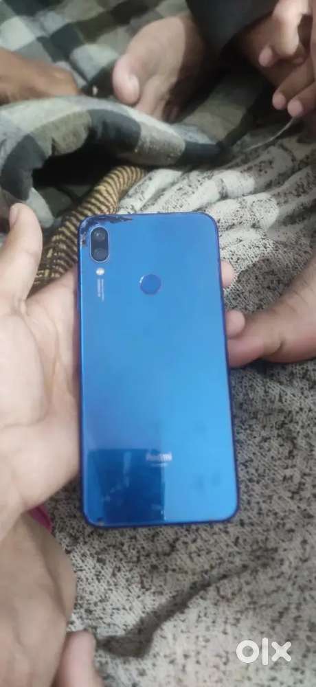 4GB ram 64GB storage