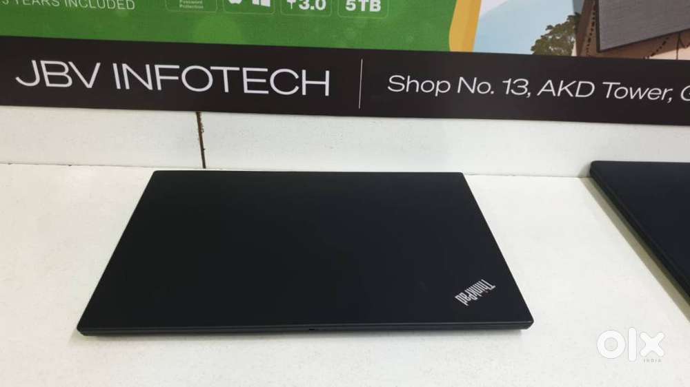 Lenovo लैपटॉप (ThinkPad P1 Gen3) 15.6 SSD 256 GB 16GB