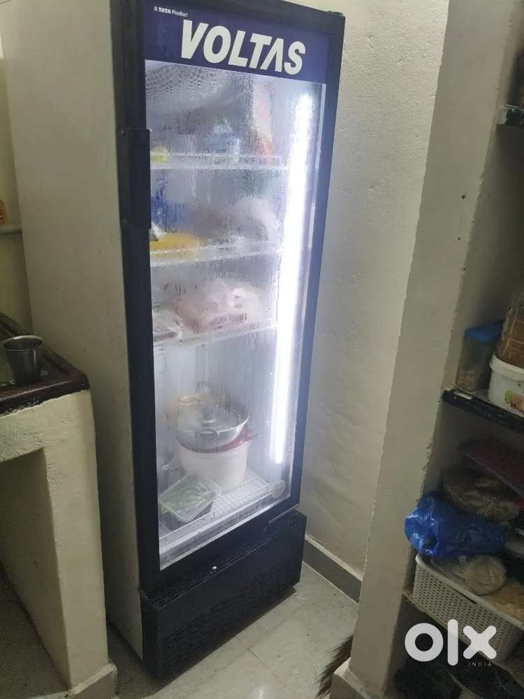 Comercial fridge 320L